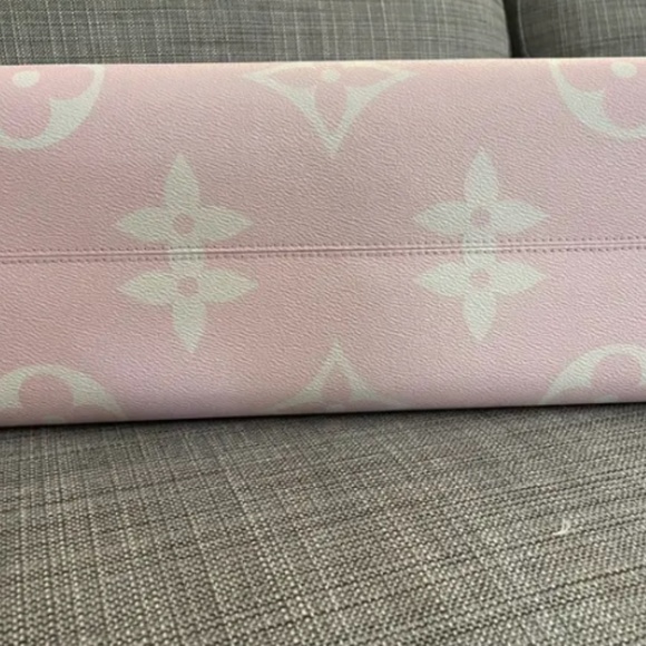 NWT - Louis Vuitton OnTheGo Bag - GM - Picture 10 of 11